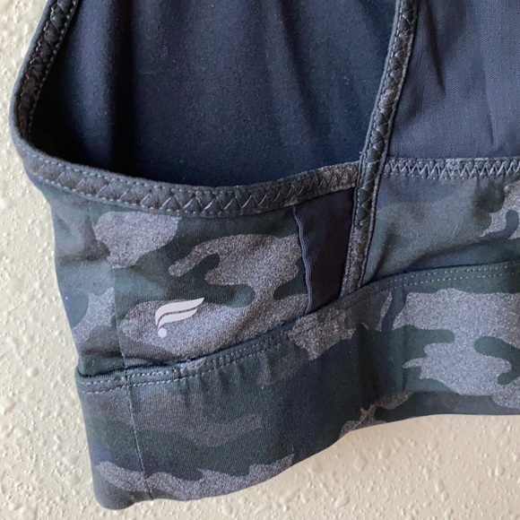 Camo sports bra - Picture 4 of 4